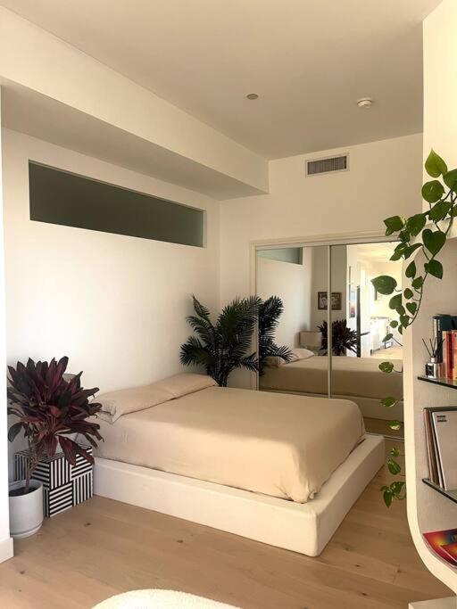 Luxury Highrise Condo Downtown La Los Angeles Extérieur photo